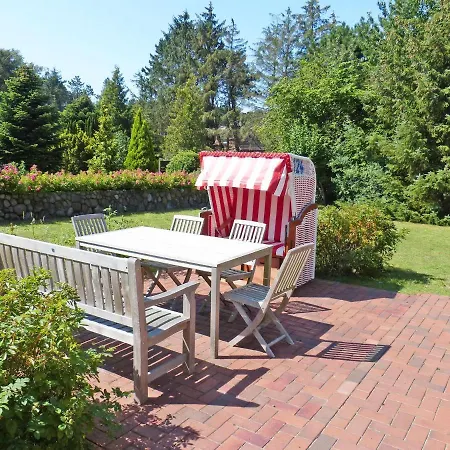 Friesenhaushaelfte Backbord 内伯尔