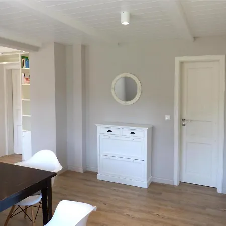 Friesenhaushaelfte Backbord 内伯尔