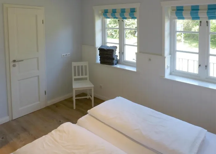 Friesenhaushaelfte Backbord Vakantiehuis